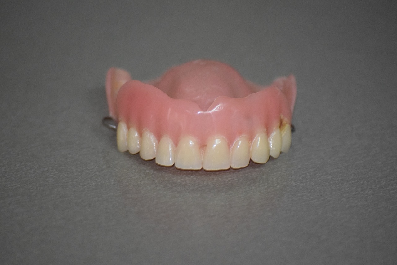 ¿Cuál es el tratamiento más efectivo para blanquear los dientes?