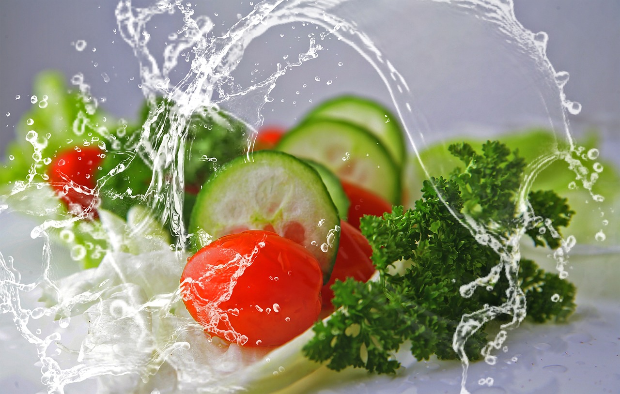 ¿Qué alimentos me ayudan a blanquear los dientes?