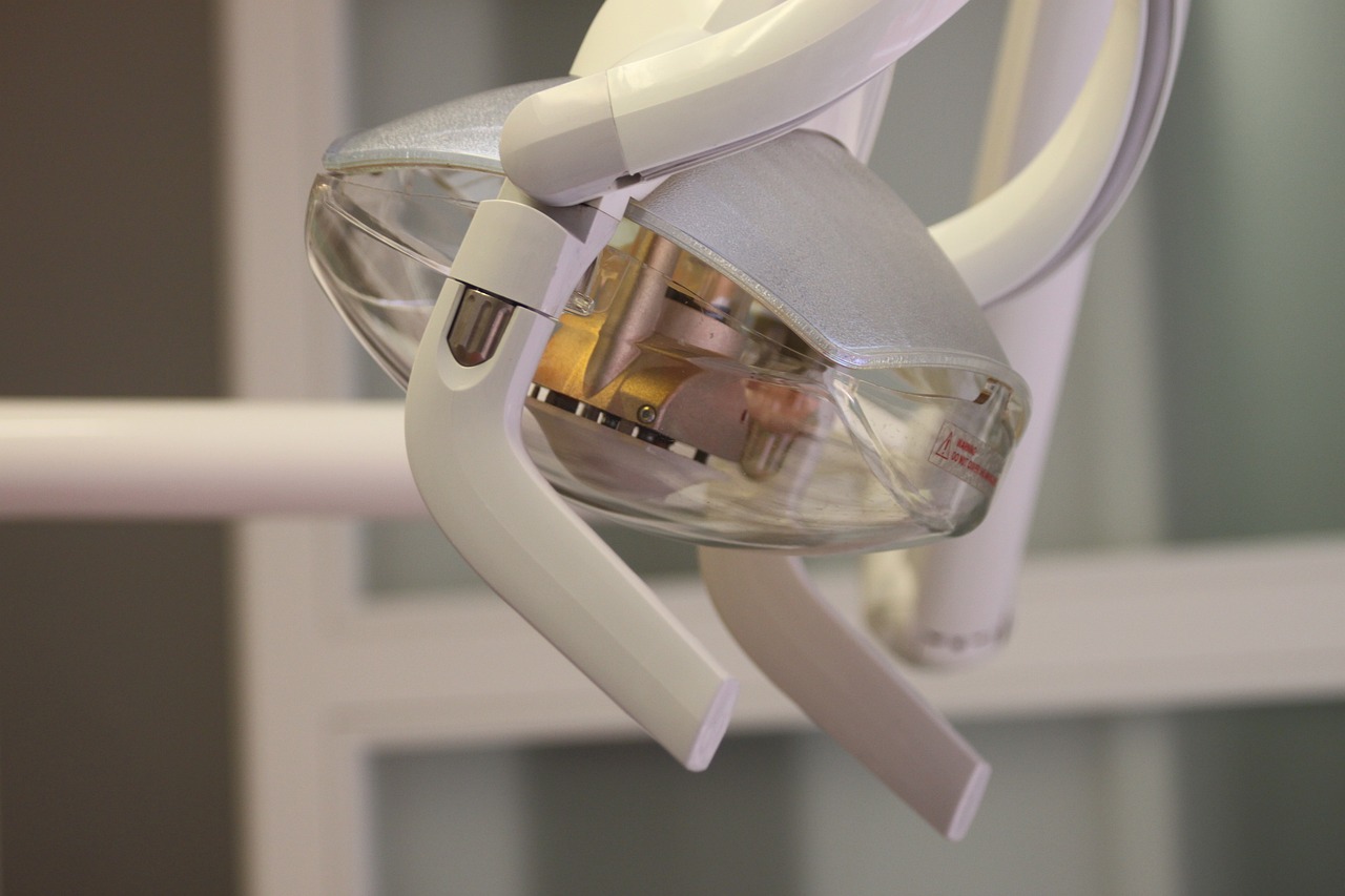 ¿Qué es una lámpara dental?