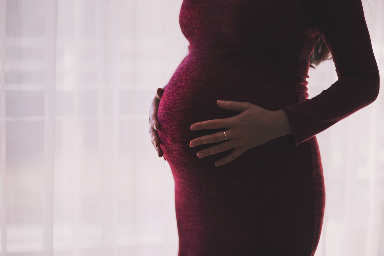 ¿Qué es el signo de la embarazada?