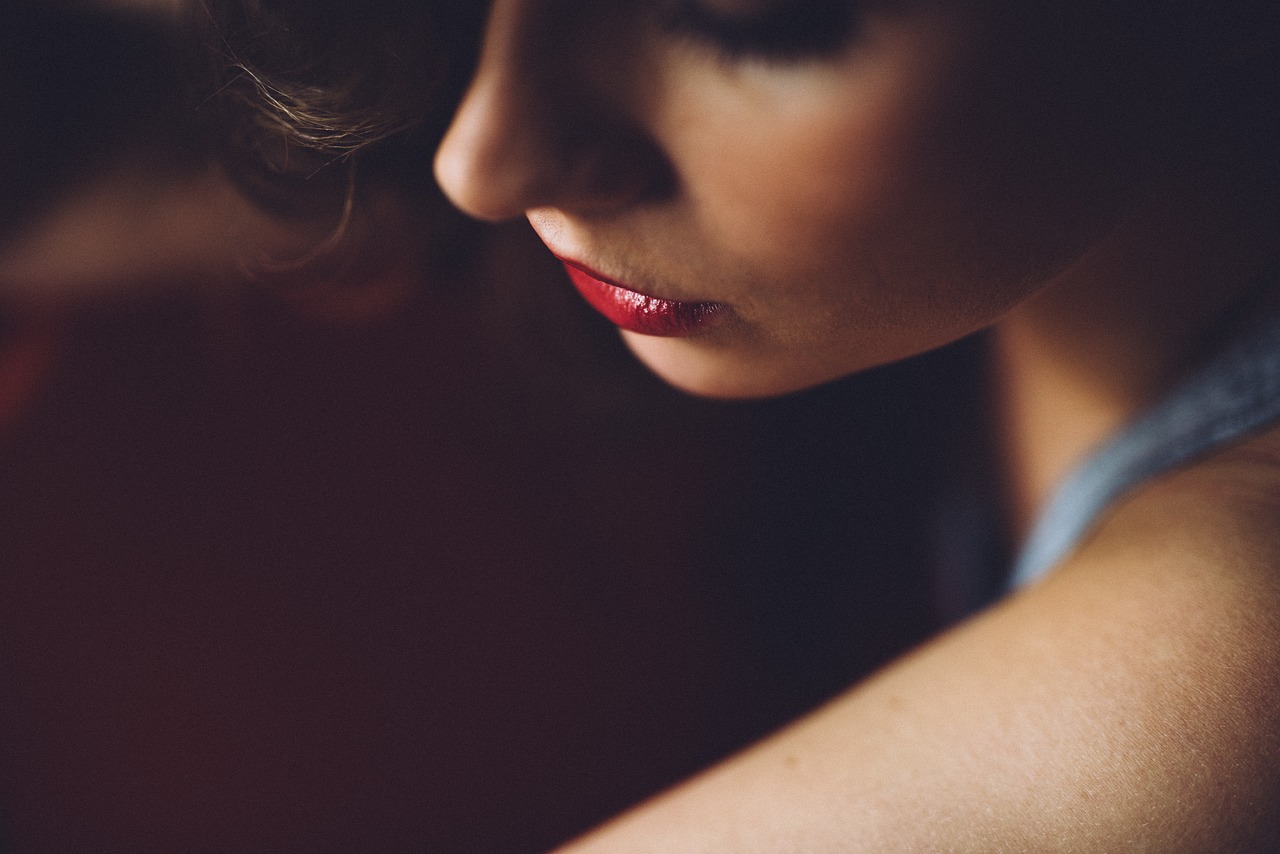 ¿Qué significa el cambio de color en los labios?