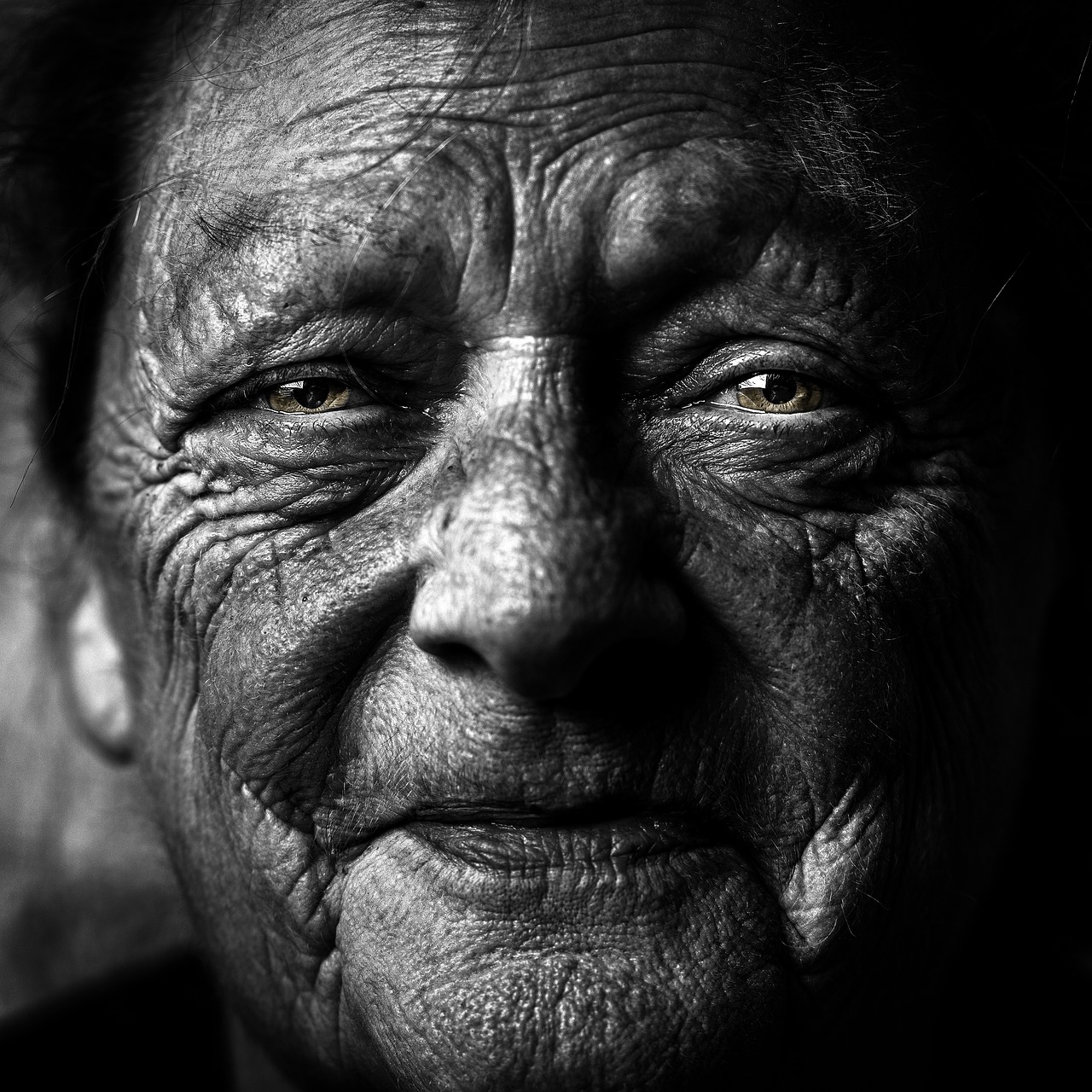 ¿Por qué se caen los dientes en la edad adulta?