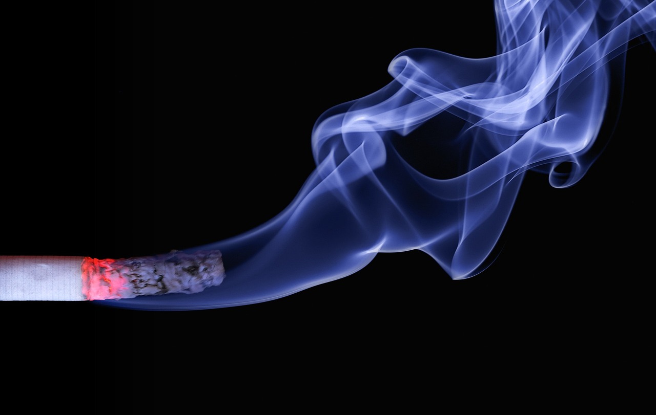 ¿Cómo se quita el sarro por fumar?