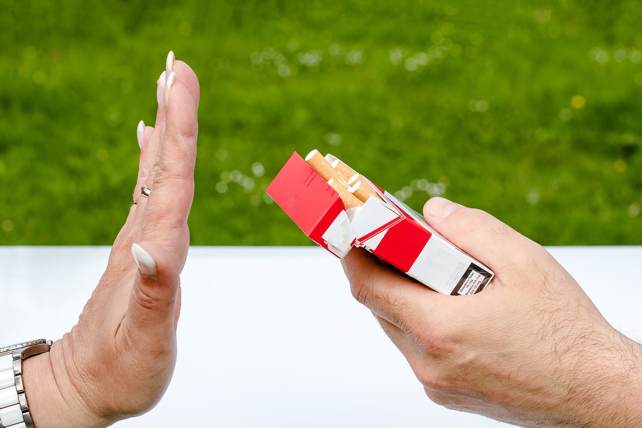 ¿Qué pasa si fumo tabaco viejo?