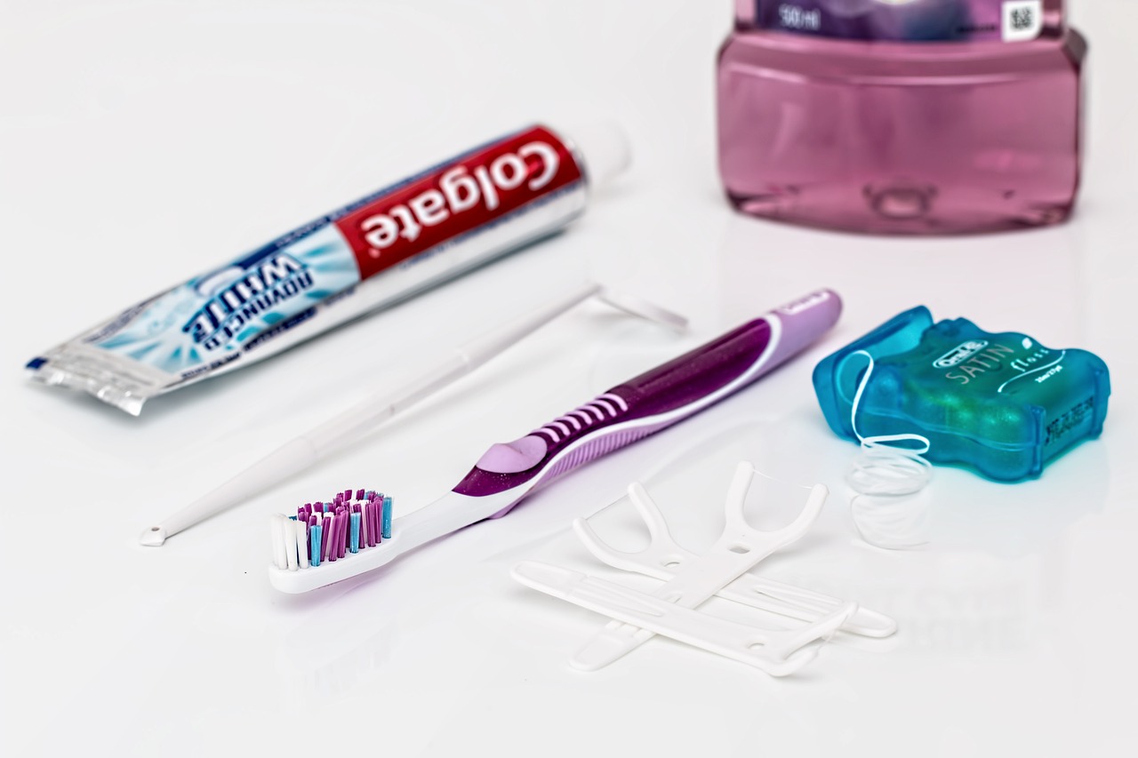 ¿Qué enjuague bucal elimina caries?